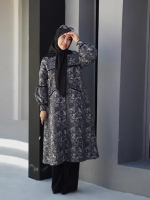 مانتو انیس